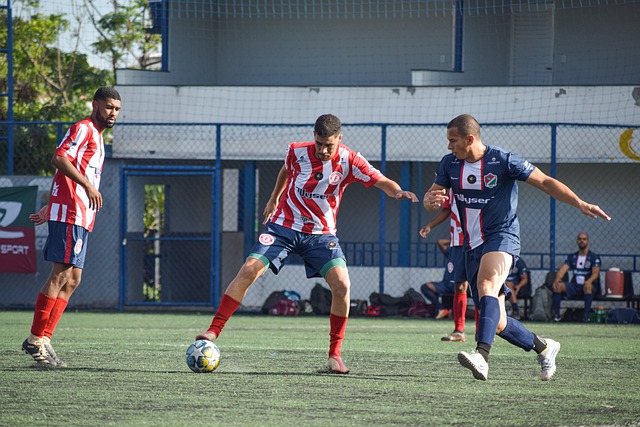 他表现出浓 他表现出浓